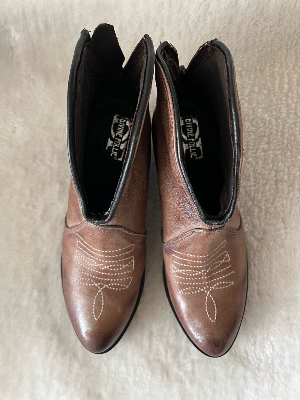 Divine Follie Italy Brown Embroidered Western Ankle Leather Booties - Picture 14 of 16